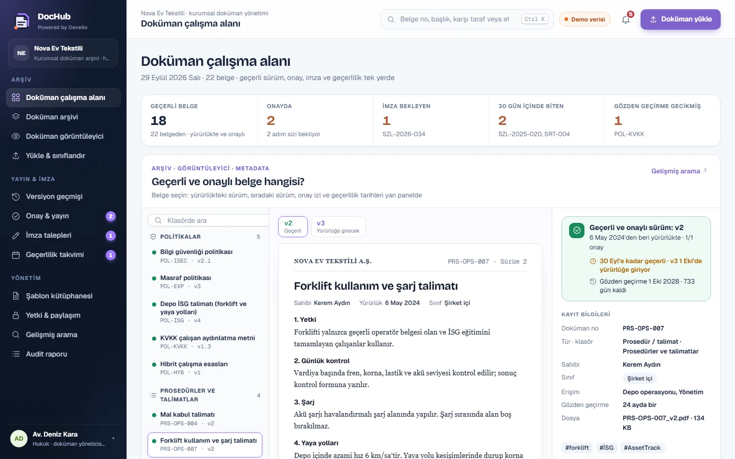 DocHub document workspace: folder tree, document viewer and validity panel